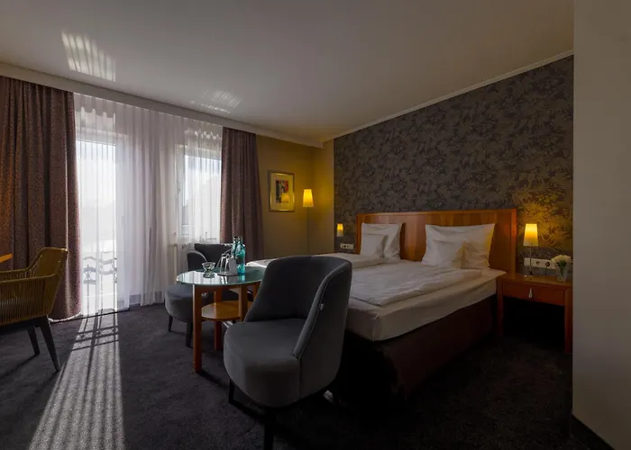 Seehotel Niedernberg - Das Dorf Am See